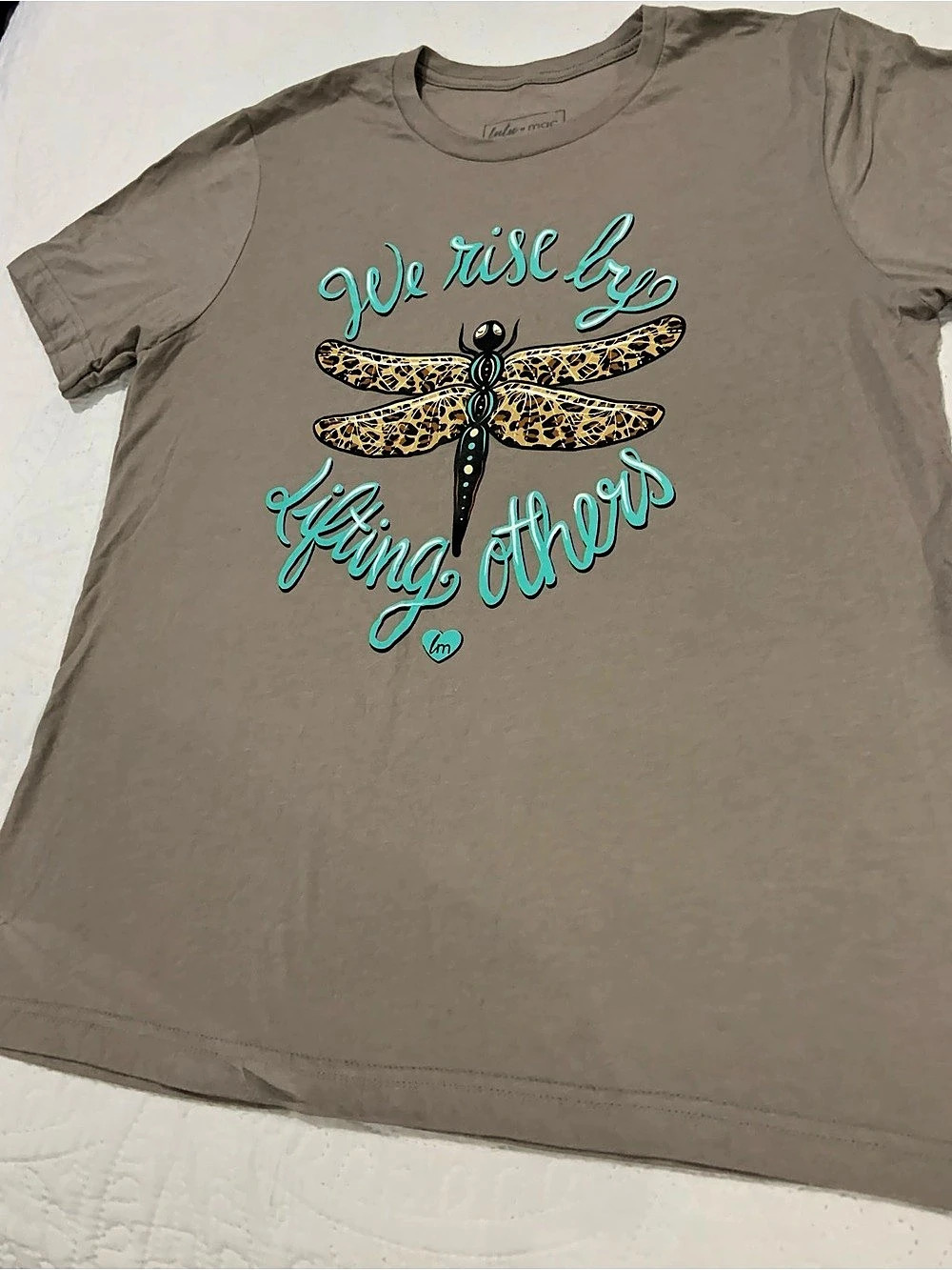 Lulu-mac We Rise by Lifting Others Dragonfly T-Shirt Tee Brown Large